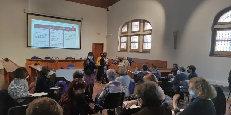 Més de vint associacions de dones del Baix Camp participen en l’elaboració del Pla de Polítiques Feministes