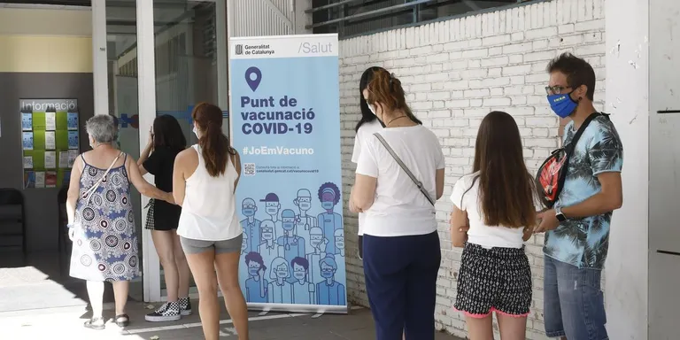 El ritme de contagis de Covid a Caldes s'alenteix, tot i moure's encara en xifres molt altes