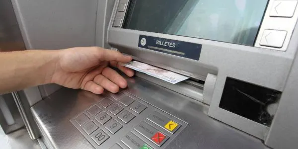 La demarcació de Tarragona ha perdut un 70% de sucursals bancàries en poc més d'una dècada