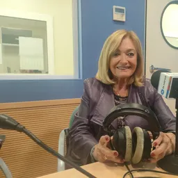 #421 - Entrevista a Núria Gómez - episode art