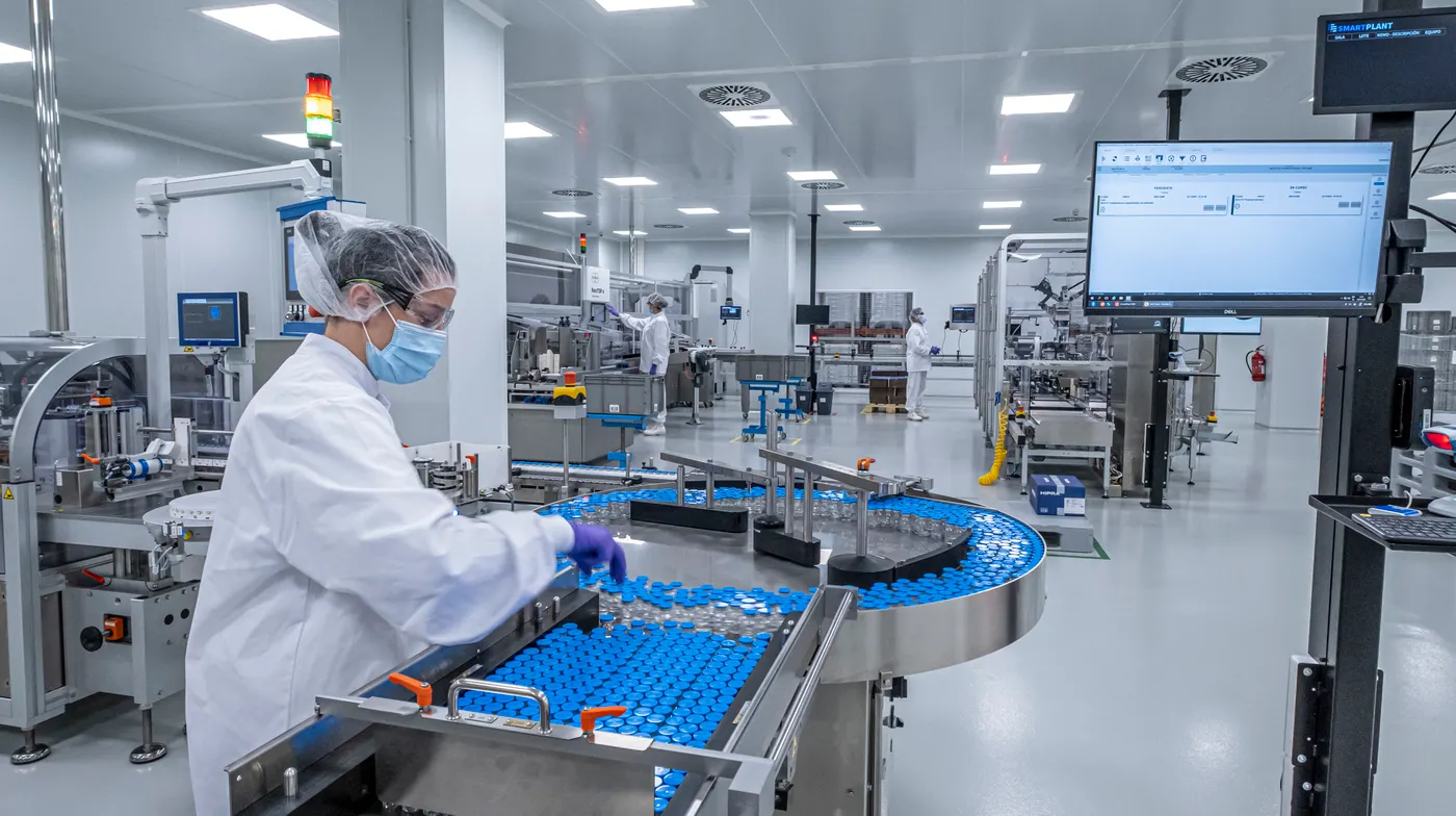 Part de les instal·lacions de la farmacèutica Hipra d'Amer, on s'està desenvolupant la nova vacuna contra la covid-19.
