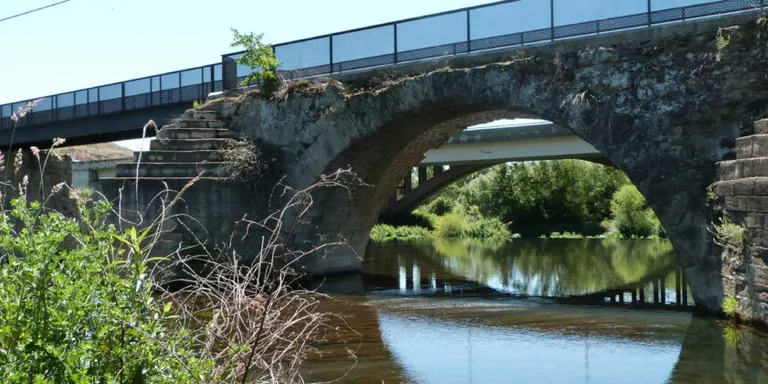 Alfarràs restaura el segon arc de pont medieval del municipi, una acció que suposa una inversió de 32.000 euros