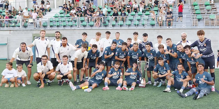 El RCD Espanyol s'emporta el Trofeu Sant Roc 'Vila d'Arenys de futbol juvenil
