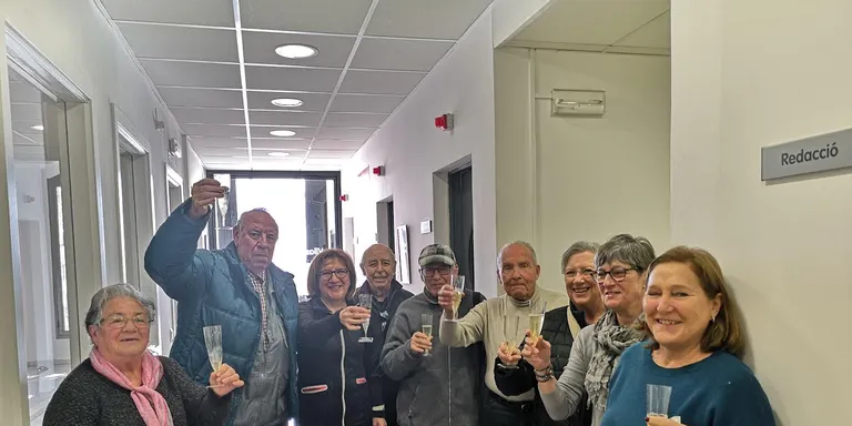 Els avis i àvies de la nostra tertúlia us desitgen molt bones festes