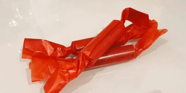El caramel vermell, un clàssic del Dijous Gras vallenc