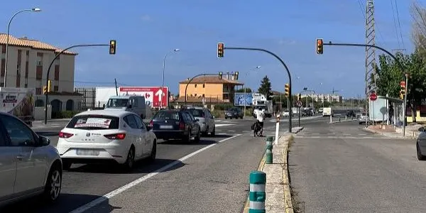 Entren en funcionament els semàfors per accedir a la urbanització Marítima Residencial de Torredembarra