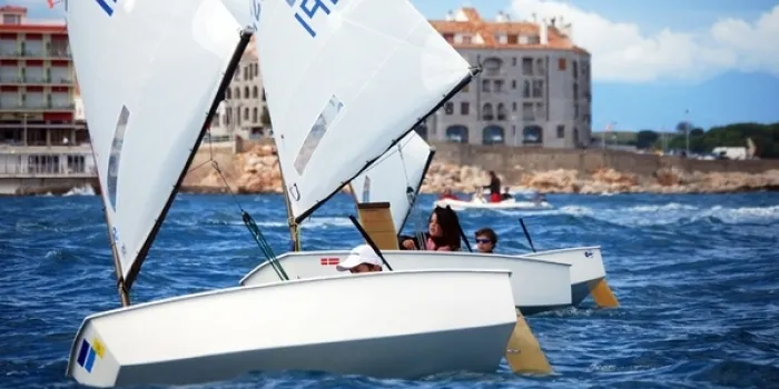 Bons resultats per la flota Optimist a la primera part del Campionat de Catalunya