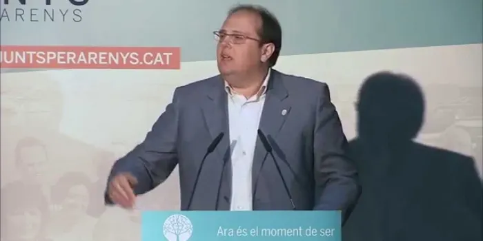 Partidaris d'Estanis Fors convoquen una concentració a la mateixa hora que es presenta el nou govern