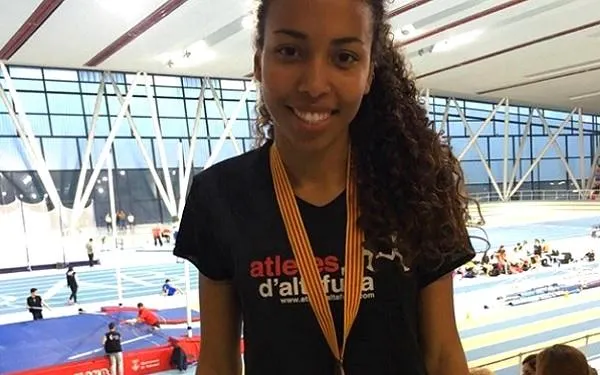 L’atleta Laura Alonso aconsegueix la medalla de bronze en els 400 metres del Campionat de Catalunya Absolut en Pista Coberta