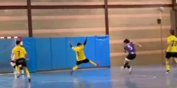 El CFS Altafulla cau golejat contra la Lira Vendrellenca i perd el lideratge (5-1)