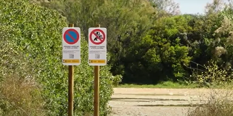 L'Ajuntament lamenta la manca d'informació sobre la prohibició d'aparcar als Muntanyans