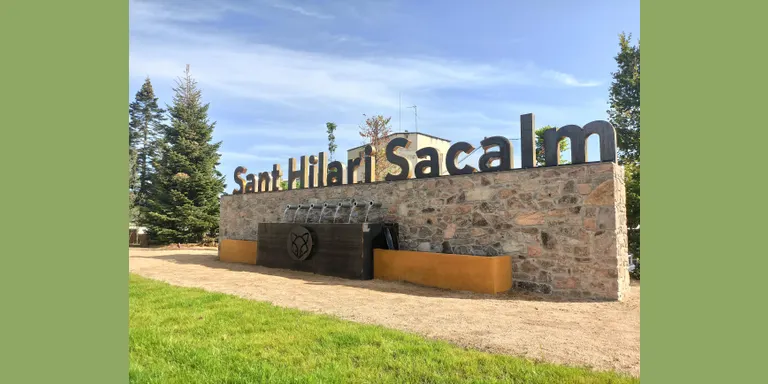 Sant Hilari estrena una nova entrada del poble plena de símbols hilariencs