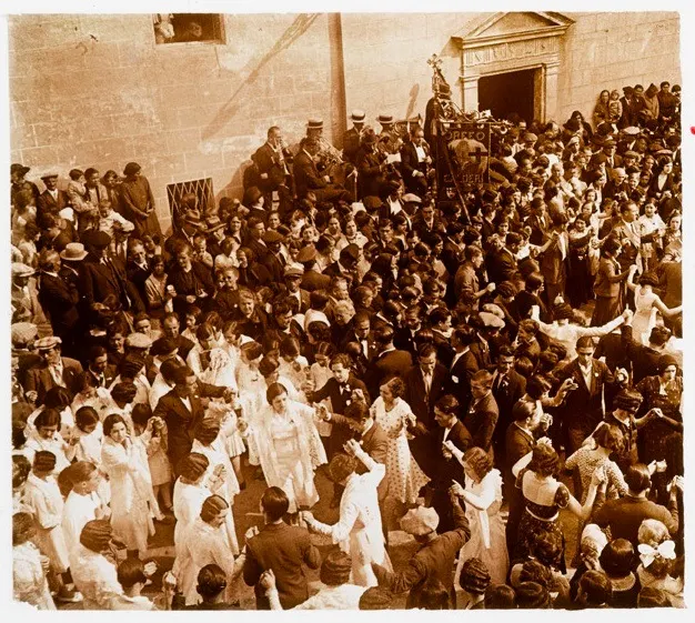 "L'Arxiu a casa" ensenya la vila de Caldes dels anys 20 i 30