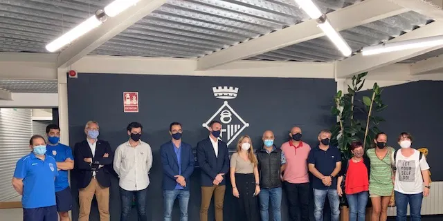 El pavelló del Bugarai enceta la temporada amb vestidors nous i millores en els accessos