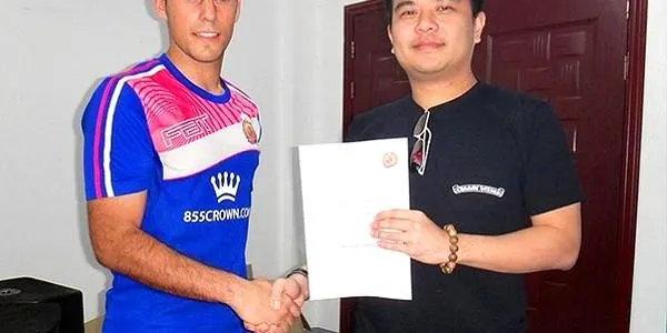 El jugador del Catllar Abel Yébenes fitxa pel Phnom Penh Crown de Primera Divisió de Cambodja