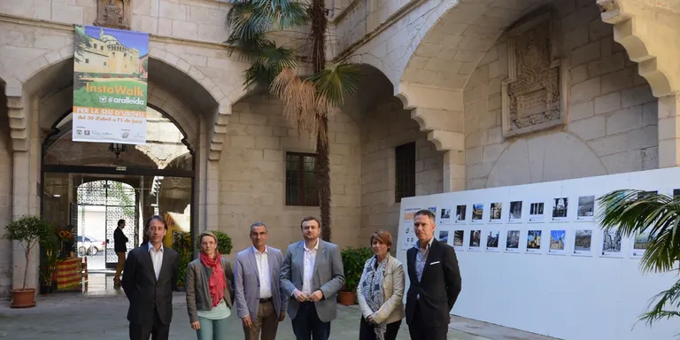 L'Institut Estudis Ilerdencs inaugura l'exposició fotogràfica de l'Instawalk per la Seu d'Urgell