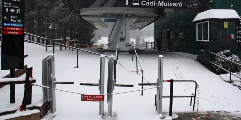 La Molina, pendent de l'evolució del temporal Gloria per veure si allarga a dimecres el tancament preventiu de l'estació