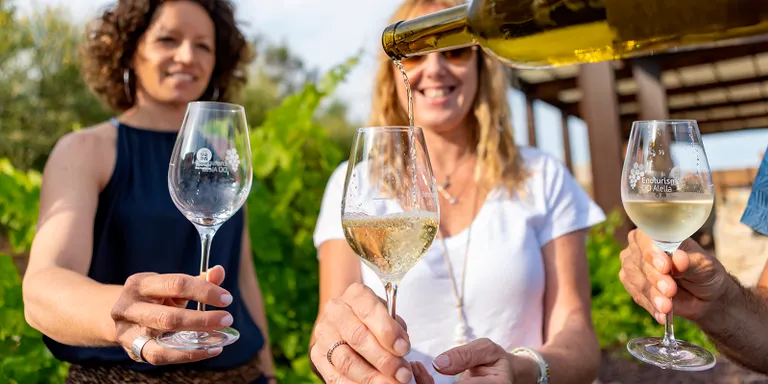 Els turistes puntuen amb més d’un 9 l’enogastronomia i el turisme actiu del Maresme