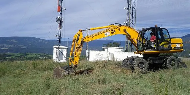 Iniciades les obres de construcció del nou centre de telecomunicacions del Pla de les Forques