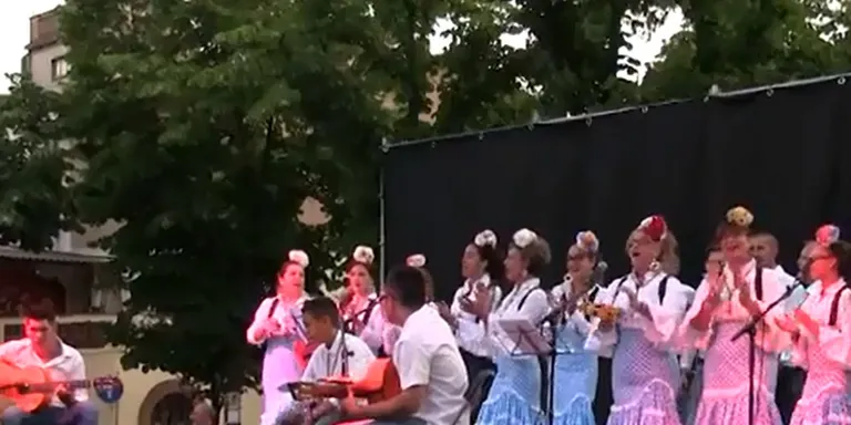 VIDEO: Danses i música tradicional mantenen èxit de públic