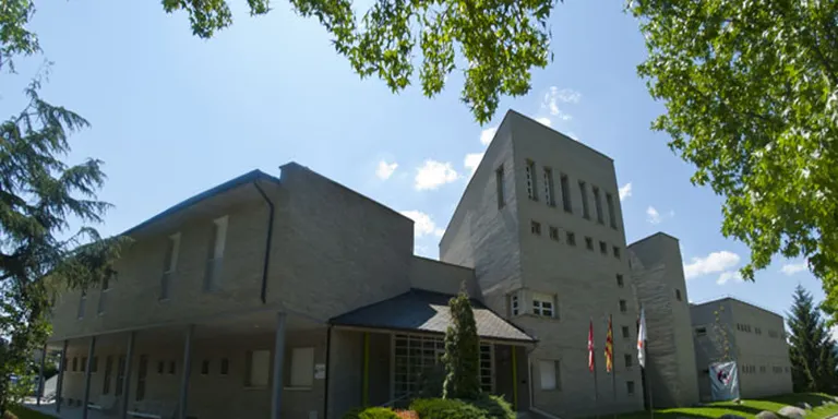 L'Alberg La Valira ofereix pensió completa gratuïta a personal sanitari de la Seu