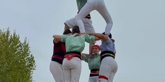 Els Nois de la Torre porten castells de 7 a la diada del Serrallo