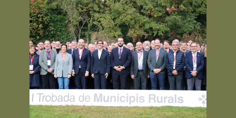 El Govern aprova les mesures contra el despoblament: borsa d'habitatge rural i ajuts per recuperar habitatges buits