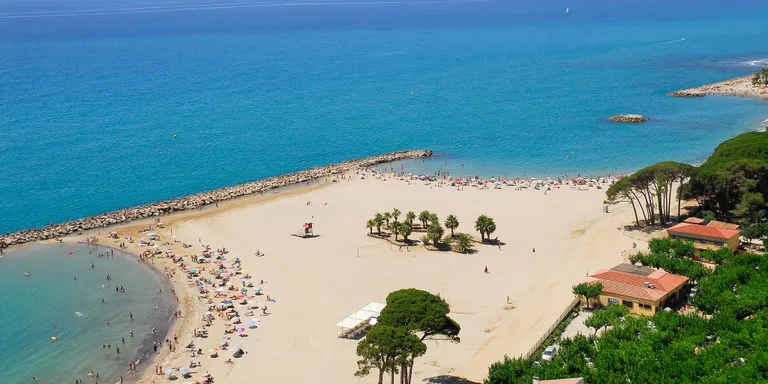 Cambrils deixarà obertes les seves platges durant la nit de Sant Joan