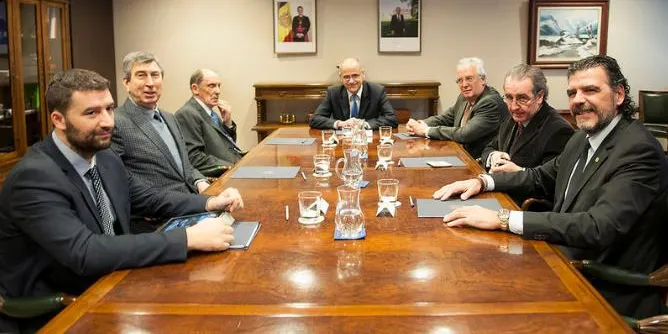 Trobada d'Antoni Martí amb els antics caps de Govern d'Andorra per tractar la negociació amb la UE