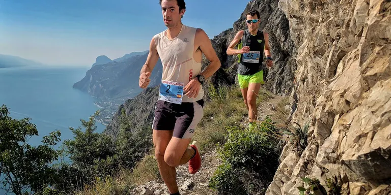 Kilian Jornet acaba la temporada de curses amb un podi a la general de les Golden Trail Series