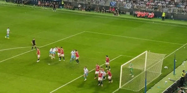 El Nàstic haurà de remuntar al Nou Estadi per pujar a Segona (2-1)