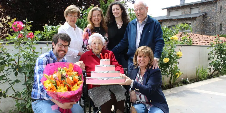 Felicitació institucional a la padrina urgellenca Maria Nebot Bastida pels seus 101 anys