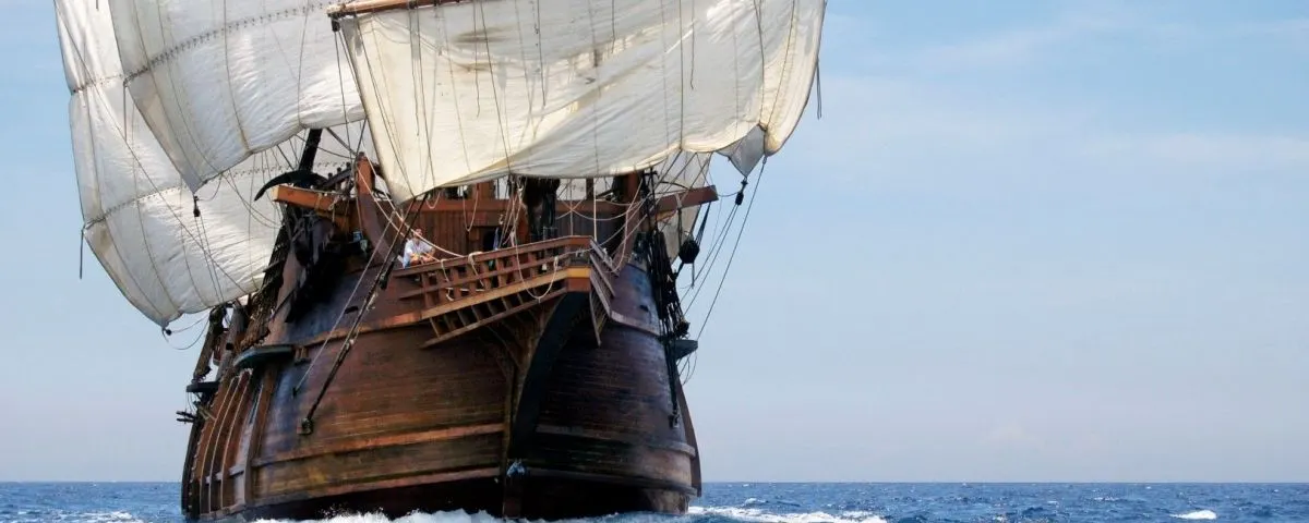 Per primer cop arriben al Maresme dues rèpliques de galeons espanyols