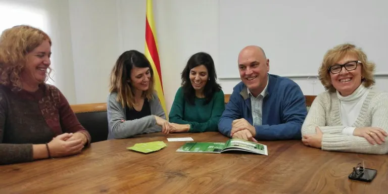Humana recull 81 tones de roba usada i dóna 35 bons d’ajuda social a l’Ajuntament