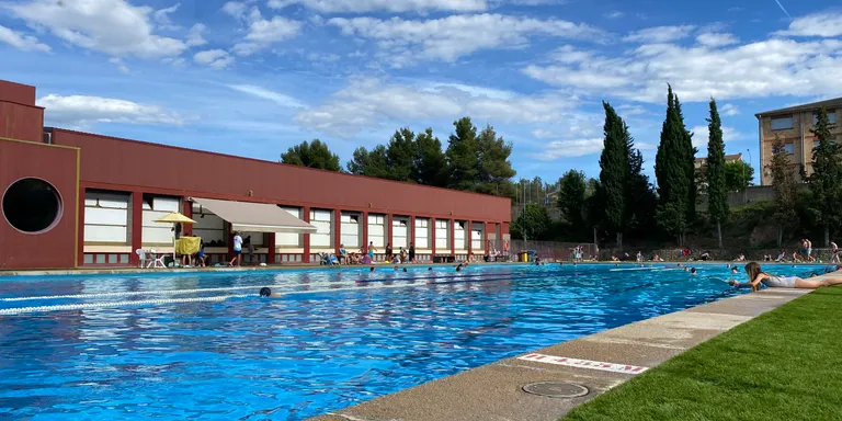 Les piscines municipals de Solsona estrenaran vestidors i lavabos nous