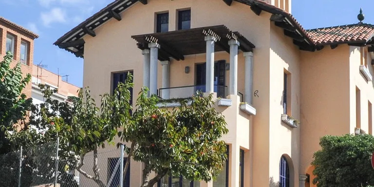 L'Espai d'orientació i recerca de beques de la Torre Bassas amplia el seu horari aquests dies