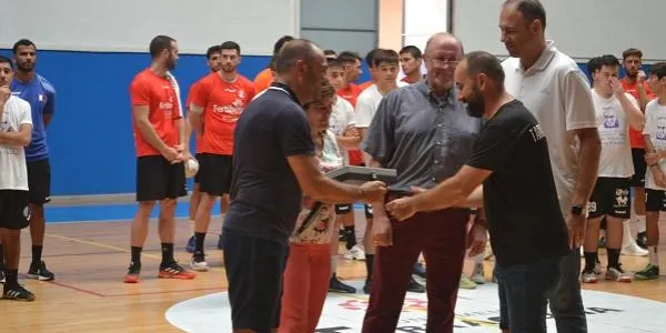 El THC ret homenatge a l’altafullenc ‘Jano’ Francino