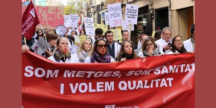 Metges de Catalunya alerta que o hi ha un canvi "radical" en la política del Govern o hi haurà una "gran mobilització"