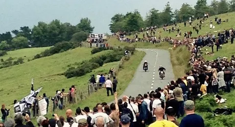 ‘Wheels and Waves’ vuelve a Hondarribia