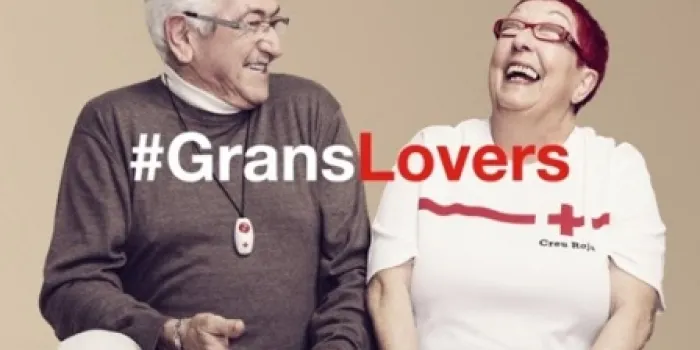 Creu Roja Arenys de Mar se suma a la campanya ‘Granslovers’ per combatre la solitud no volguda