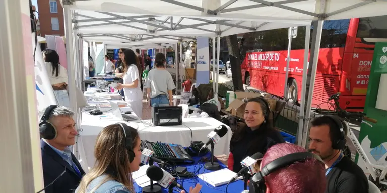 La Fira de la Salut de Torredembarra omple la plaça Mossèn Joaquim Boronat