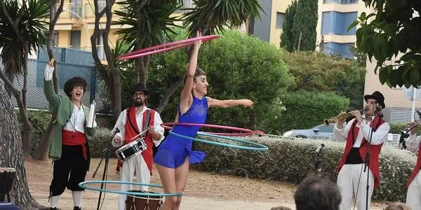 El Pleniluni Circus de Torredembarra clou amb 600 espectadors