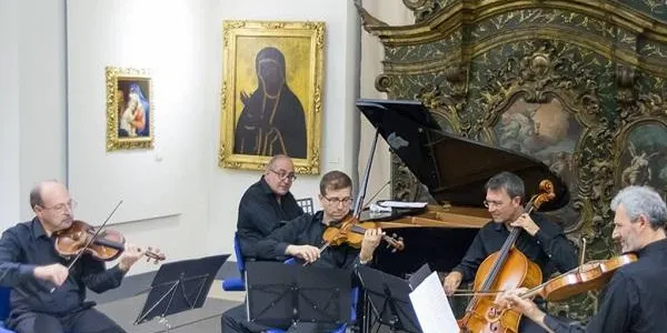 Ensemble Goffriller porta els ‘Grans Romàntics’ a la plaça de l’Església en el cinquè concert del FIM d’Altafulla