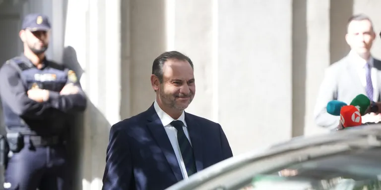 La fiscalia demana 24 anys de presó i 3,9 MEUR de multa per a Ábalos pels contractes de mascaretes
