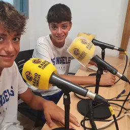 2022_07_CHILL TWINS_XIII FESTA JOVE_2N PREMI TALENT'S CUBELLES - episode art