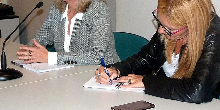 Un acte del PSC sobre el futur de les pensions reuneix una trentena de persones