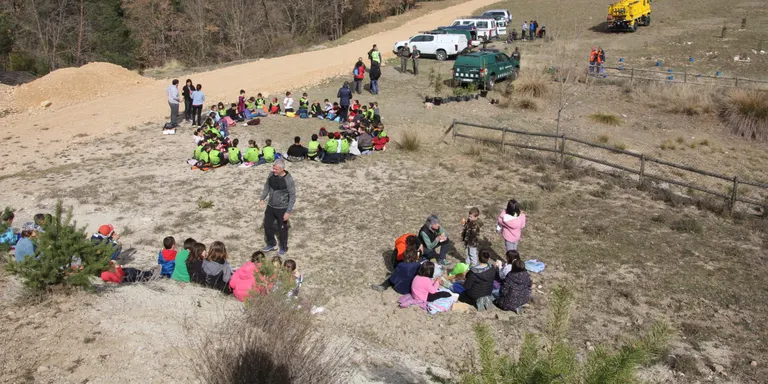 Més d'un centenar d'escolars del Solsonès participen avui a Guixers a la Festa de l'Arbre