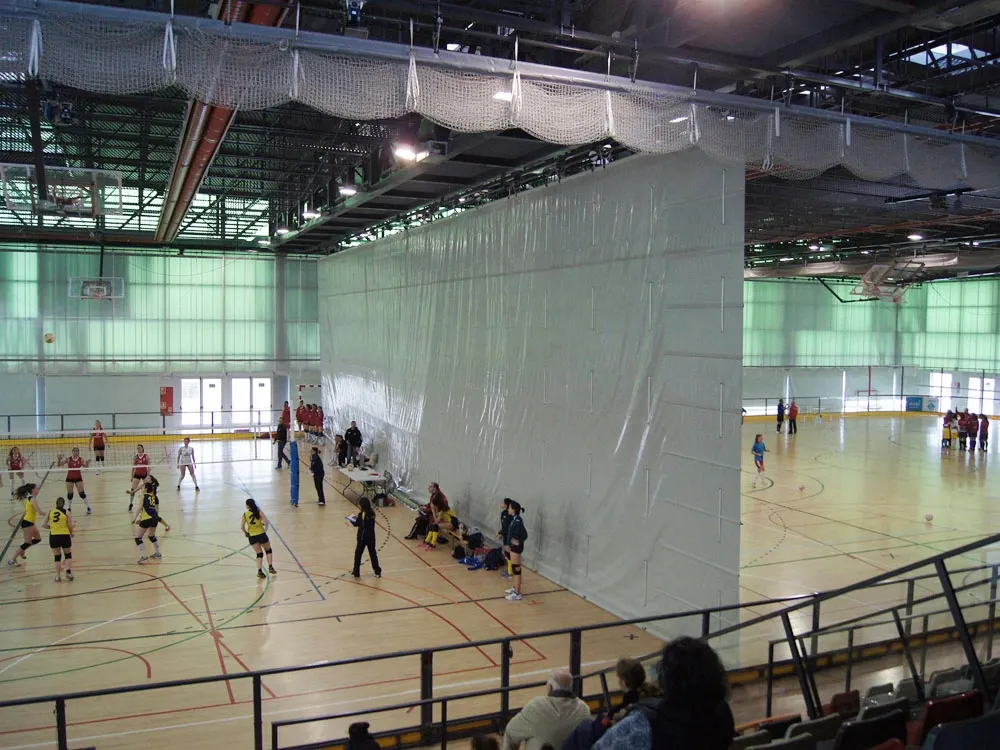 La Llana dividida per acollir els nombrosos partits de dissabte