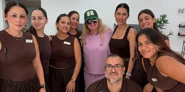 Amaia Montero pasa por Telde antes de su concierto y elige una peluquería de El Calero