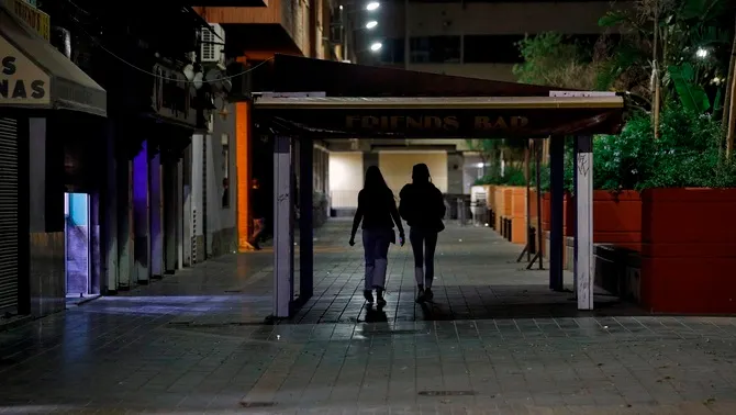 S’activa el toc de queda nocturn